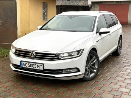 Білий Фольксваген Пассат Варіант, об'ємом двигуна 2 л та пробігом 275 тис. км за 16000 $, фото 1 на Automoto.ua