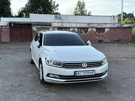 Білий Фольксваген Пассат Варіант, об'ємом двигуна 2 л та пробігом 330 тис. км за 11099 $, фото 1 на Automoto.ua