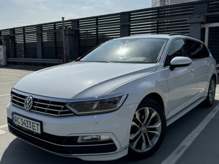 Фольксваген Пассат Варіант 2015 у Києві на Automoto.ua Білий Фольксваген Пассат Варіант, об'ємом двигуна 2 л та пробігом 270 тис. км за 14800 $, фото 1 на Automoto.ua