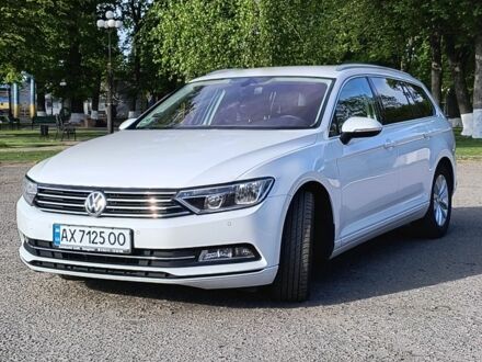 Белый Фольксваген Пассат Вариант, объемом двигателя 1.6 л и пробегом 220 тыс. км за 14750 $, фото 1 на Automoto.ua