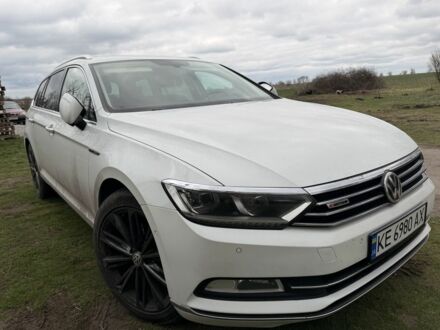 Белый Фольксваген Пассат Вариант, объемом двигателя 2 л и пробегом 359 тыс. км за 17500 $, фото 1 на Automoto.ua