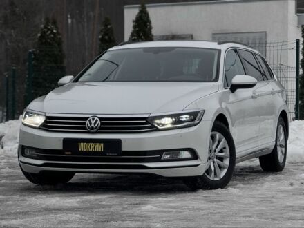 Белый Фольксваген Пассат Вариант, объемом двигателя 2 л и пробегом 221 тыс. км за 17300 $, фото 1 на Automoto.ua