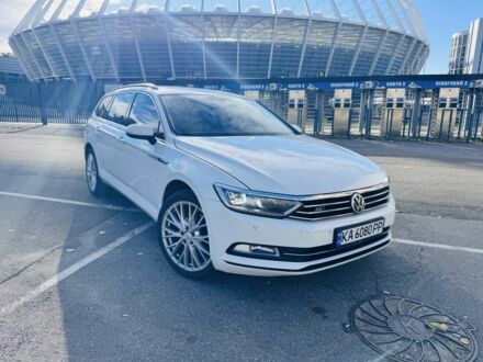 Білий Фольксваген Пассат Варіант, об'ємом двигуна 2 л та пробігом 275 тис. км за 15999 $, фото 1 на Automoto.ua