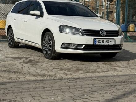 Фольксваген Пассат Вариант 2018 в Львове на Automoto.ua Белый Фольксваген Пассат Вариант, объемом двигателя 2 л и пробегом 270 тыс. км за 11300 $, фото 1 на Automoto.ua