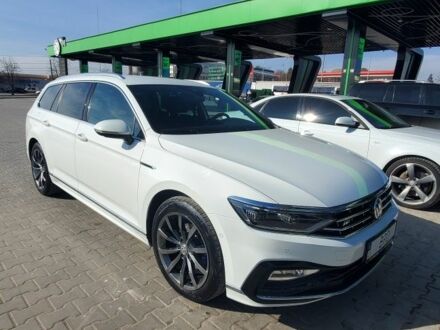 Фольксваген Пассат Вариант 2020 в Тернополе на Automoto.ua Белый Фольксваген Пассат Вариант, объемом двигателя 2 л и пробегом 210 тыс. км за 25000 $, фото 1 на Automoto.ua