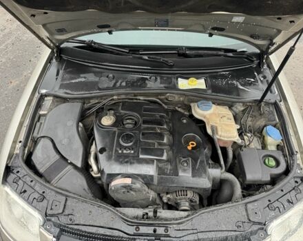 Бежевый Фольксваген Пассат Вариант, объемом двигателя 1.9 л и пробегом 300 тыс. км за 5650 $, фото 7 на Automoto.ua