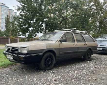 Фольксваген Пассат Вариант 1986 в Киеве на Automoto.ua Бежевый Фольксваген Пассат Вариант, объемом двигателя 1.6 л и пробегом 400 тыс. км за 1050 $, фото 1 на Automoto.ua