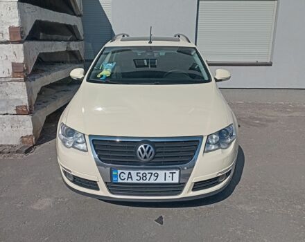 Бежевий Фольксваген Пассат Варіант, об'ємом двигуна 2 л та пробігом 315 тис. км за 5400 $, фото 1 на Automoto.ua