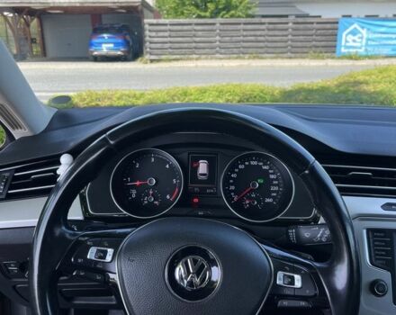 Бежевый Фольксваген Пассат Вариант, объемом двигателя 2 л и пробегом 255 тыс. км за 15119 $, фото 8 на Automoto.ua