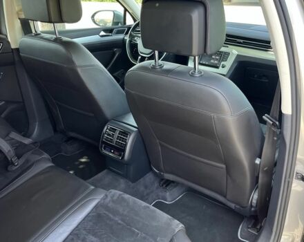 Бежевый Фольксваген Пассат Вариант, объемом двигателя 2 л и пробегом 255 тыс. км за 15119 $, фото 12 на Automoto.ua