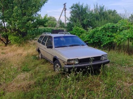 Фольксваген Пассат Варіант 1985 у Черкасах на Automoto.ua Бежевий Фольксваген Пассат Варіант, об'ємом двигуна 2 л та пробігом 500 тис. км за 1200 $, фото 1 на Automoto.ua
