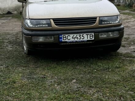Бежевий Фольксваген Пассат Варіант, об'ємом двигуна 1.9 л та пробігом 330 тис. км за 2700 $, фото 1 на Automoto.ua