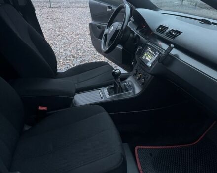 Черный Фольксваген Пассат Вариант, объемом двигателя 2 л и пробегом 317 тыс. км за 5450 $, фото 21 на Automoto.ua