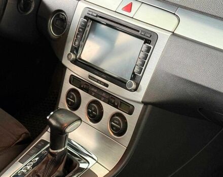 Чорний Фольксваген Пассат Варіант, об'ємом двигуна 1.8 л та пробігом 275 тис. км за 6990 $, фото 16 на Automoto.ua