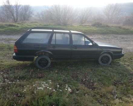 Черный Фольксваген Пассат Вариант, объемом двигателя 1 л и пробегом 500 тыс. км за 700 $, фото 2 на Automoto.ua