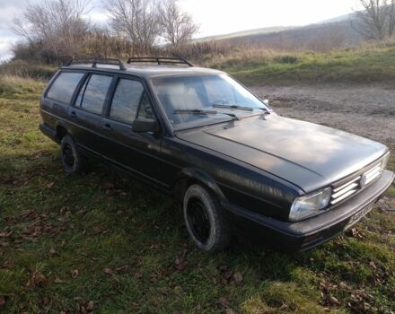 Черный Фольксваген Пассат Вариант, объемом двигателя 1 л и пробегом 500 тыс. км за 700 $, фото 1 на Automoto.ua