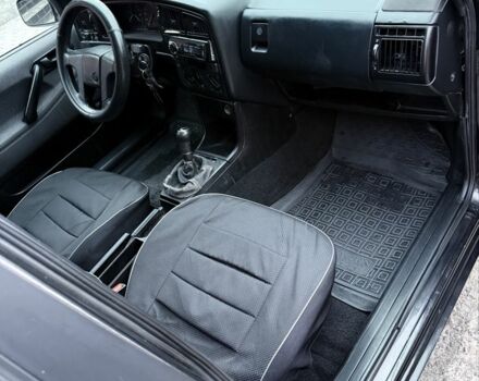 Черный Фольксваген Пассат Вариант, объемом двигателя 1.9 л и пробегом 359 тыс. км за 2500 $, фото 11 на Automoto.ua