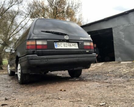 Чорний Фольксваген Пассат Варіант, об'ємом двигуна 1.8 л та пробігом 421 тис. км за 1050 $, фото 2 на Automoto.ua