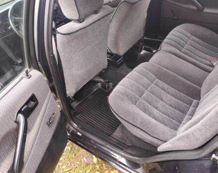 Фольксваген Пассат Вариант 1992 в Ровно на Automoto.ua Черный Фольксваген Пассат Вариант, объемом двигателя 1.8 л и пробегом 241 тыс. км за 2258 $, фото 6 на Automoto.ua