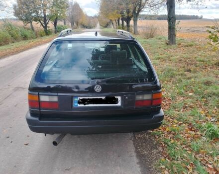 Фольксваген Пассат Вариант 1992 в Ровно на Automoto.ua Черный Фольксваген Пассат Вариант, объемом двигателя 1.8 л и пробегом 241 тыс. км за 2258 $, фото 3 на Automoto.ua