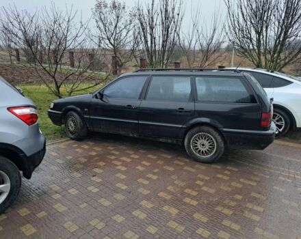 Черный Фольксваген Пассат Вариант, объемом двигателя 2 л и пробегом 222 тыс. км за 1000 $, фото 1 на Automoto.ua