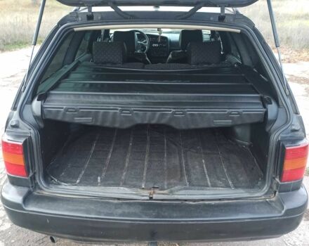 Черный Фольксваген Пассат Вариант, объемом двигателя 1.8 л и пробегом 1 тыс. км за 1650 $, фото 15 на Automoto.ua