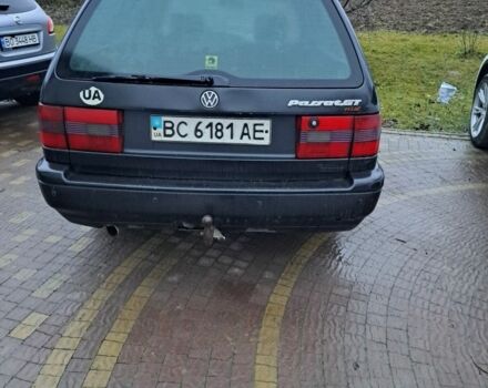 Черный Фольксваген Пассат Вариант, объемом двигателя 2 л и пробегом 222 тыс. км за 1000 $, фото 3 на Automoto.ua