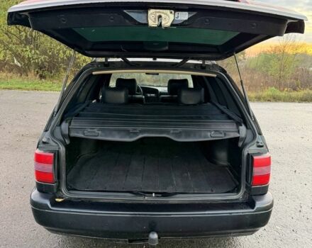 Фольксваген Пассат Вариант 1994 в Ахтырке на Automoto.ua Черный Фольксваген Пассат Вариант, объемом двигателя 1.8 л и пробегом 275 тыс. км за 2450 $, фото 10 на Automoto.ua