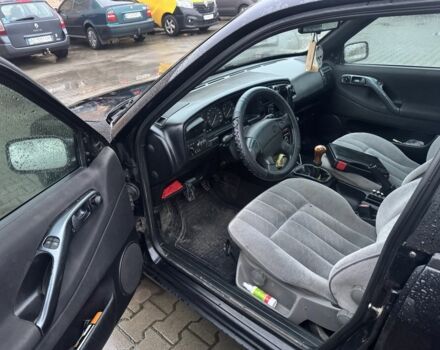 Черный Фольксваген Пассат Вариант, объемом двигателя 1.8 л и пробегом 300 тыс. км за 2300 $, фото 4 на Automoto.ua