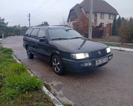 Фольксваген Пассат Вариант 1996 в Вараш (Кузнецовск) на Automoto.ua Черный Фольксваген Пассат Вариант, объемом двигателя 1.8 л и пробегом 260 тыс. км за 1800 $, фото 1 на Automoto.ua