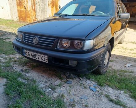 Чорний Фольксваген Пассат Варіант, об'ємом двигуна 1.8 л та пробігом 300 тис. км за 2950 $, фото 2 на Automoto.ua