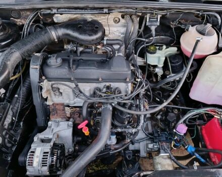 Черный Фольксваген Пассат Вариант, объемом двигателя 1.8 л и пробегом 300 тыс. км за 3000 $, фото 1 на Automoto.ua