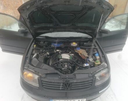 Черный Фольксваген Пассат Вариант, объемом двигателя 2.8 л и пробегом 430 тыс. км за 2100 $, фото 4 на Automoto.ua