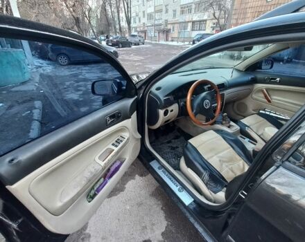 Черный Фольксваген Пассат Вариант, объемом двигателя 1.8 л и пробегом 300 тыс. км за 3300 $, фото 12 на Automoto.ua