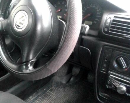 Черный Фольксваген Пассат Вариант, объемом двигателя 1.6 л и пробегом 293 тыс. км за 4100 $, фото 9 на Automoto.ua