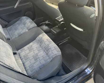 Черный Фольксваген Пассат Вариант, объемом двигателя 1.6 л и пробегом 300 тыс. км за 1700 $, фото 12 на Automoto.ua