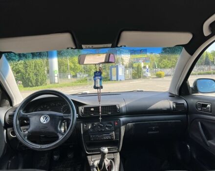 Черный Фольксваген Пассат Вариант, объемом двигателя 1.6 л и пробегом 330 тыс. км за 3600 $, фото 11 на Automoto.ua