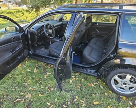Фольксваген Пассат Варіант 2001 у Житомирі на Automoto.ua Чорний Фольксваген Пассат Варіант, об'ємом двигуна 1.9 л та пробігом 327 тис. км за 2050 $, фото 7 на Automoto.ua