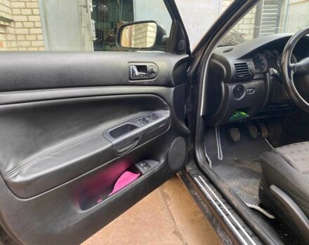 Черный Фольксваген Пассат Вариант, объемом двигателя 2 л и пробегом 218 тыс. км за 4000 $, фото 11 на Automoto.ua