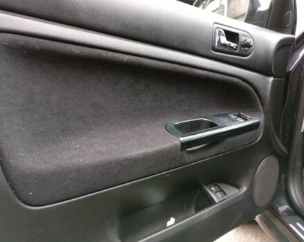 Черный Фольксваген Пассат Вариант, объемом двигателя 1.6 л и пробегом 313 тыс. км за 4100 $, фото 6 на Automoto.ua