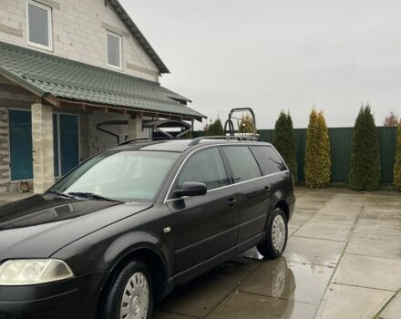 Черный Фольксваген Пассат Вариант, объемом двигателя 1.9 л и пробегом 340 тыс. км за 1700 $, фото 5 на Automoto.ua