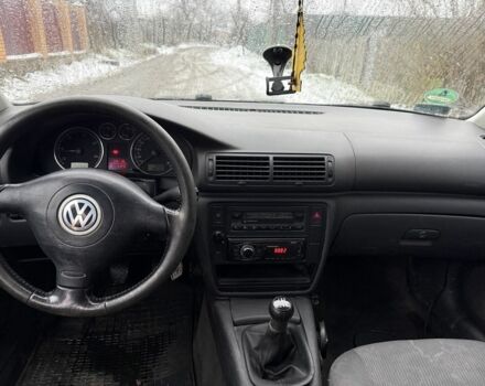 Черный Фольксваген Пассат Вариант, объемом двигателя 1.9 л и пробегом 397 тыс. км за 2400 $, фото 6 на Automoto.ua