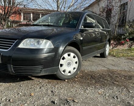 Черный Фольксваген Пассат Вариант, объемом двигателя 1.9 л и пробегом 330 тыс. км за 2499 $, фото 10 на Automoto.ua