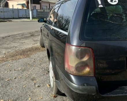 Черный Фольксваген Пассат Вариант, объемом двигателя 1.9 л и пробегом 330 тыс. км за 2499 $, фото 5 на Automoto.ua