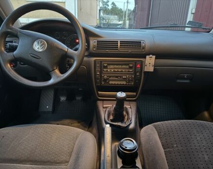 Чорний Фольксваген Пассат Варіант, об'ємом двигуна 2 л та пробігом 290 тис. км за 2700 $, фото 3 на Automoto.ua