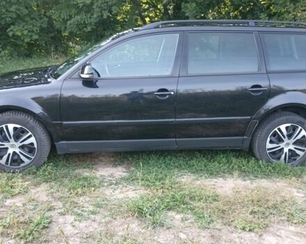 Фольксваген Пассат Вариант 2004 в Ровно на Automoto.ua Черный Фольксваген Пассат Вариант, объемом двигателя 1.6 л и пробегом 233 тыс. км за 5100 $, фото 2 на Automoto.ua