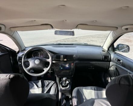 Черный Фольксваген Пассат Вариант, объемом двигателя 1.9 л и пробегом 330 тыс. км за 2499 $, фото 3 на Automoto.ua