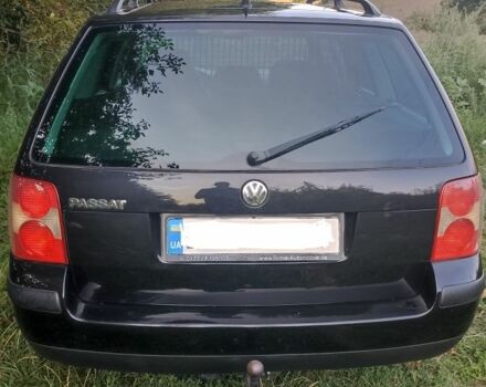 Фольксваген Пассат Вариант 2004 в Ровно на Automoto.ua Черный Фольксваген Пассат Вариант, объемом двигателя 1.6 л и пробегом 233 тыс. км за 5100 $, фото 1 на Automoto.ua