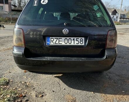 Черный Фольксваген Пассат Вариант, объемом двигателя 1.9 л и пробегом 330 тыс. км за 2499 $, фото 4 на Automoto.ua