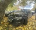 Черный Фольксваген Пассат Вариант, объемом двигателя 2 л и пробегом 304 тыс. км за 5000 $, фото 1 на Automoto.ua